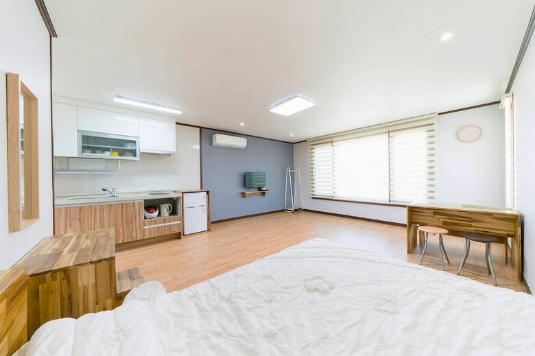 Jeju Jungmun Oasis Pension