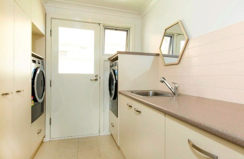 Hotel Adelphi Waterfront 2 Bedroom Ground