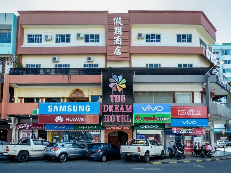 Oyo 89735 The Dream Hotel
