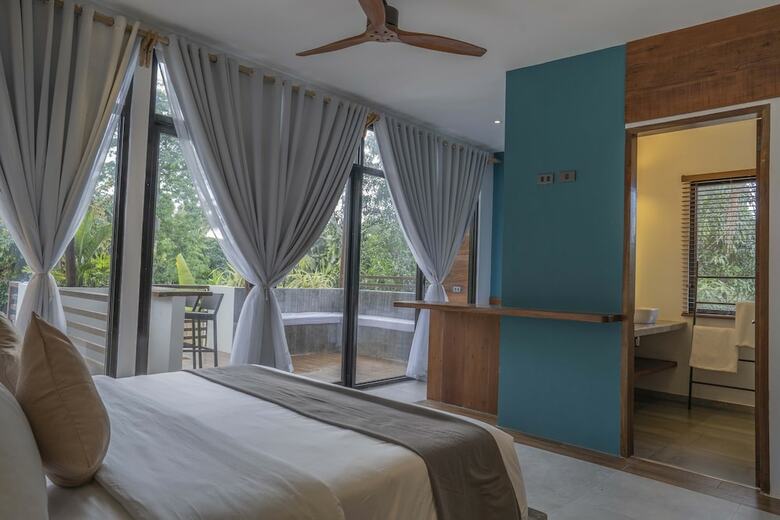 Hotel Bird Of Paradise Bohol Resort