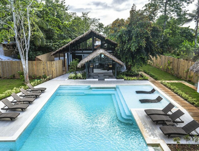 Hotel Bird Of Paradise Bohol Resort