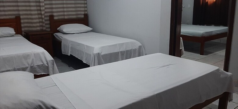 Oyo Lord Palace Hotel