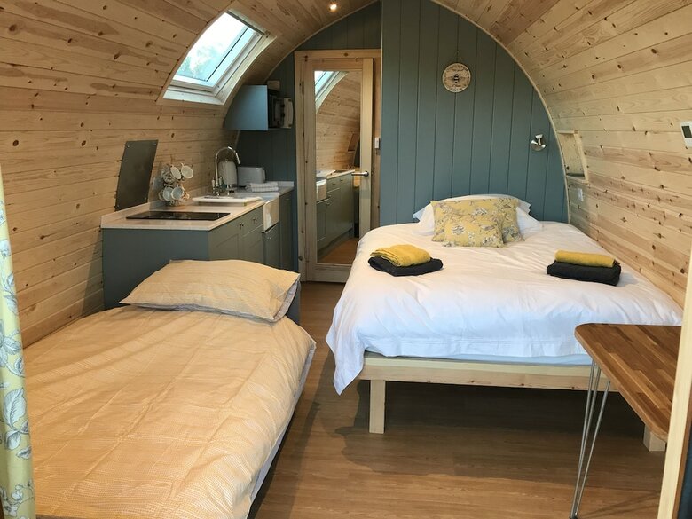 Cabana Orchard Glamping -willow Pod