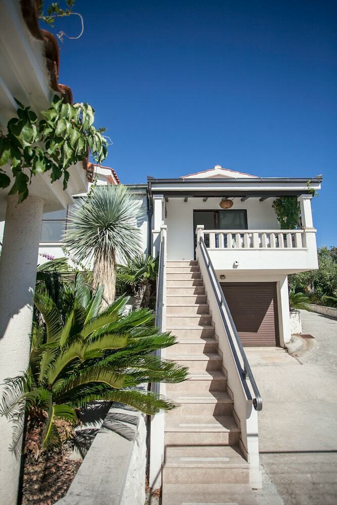 Sevid Holiday Homes