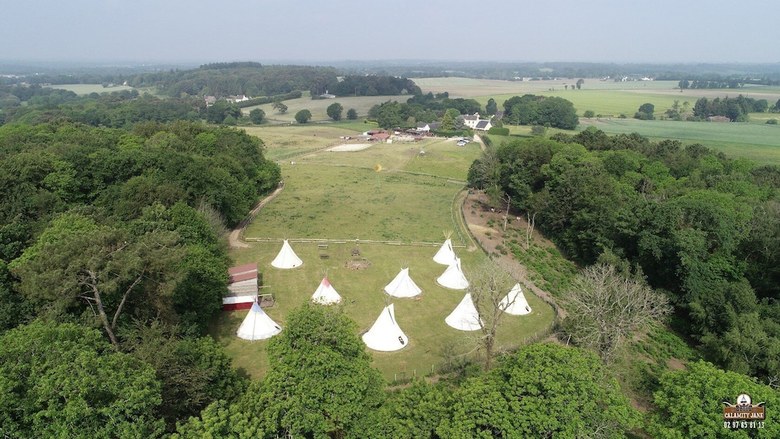 Hotel Le Ranch de Calamity Jane Tipis D'h�tes