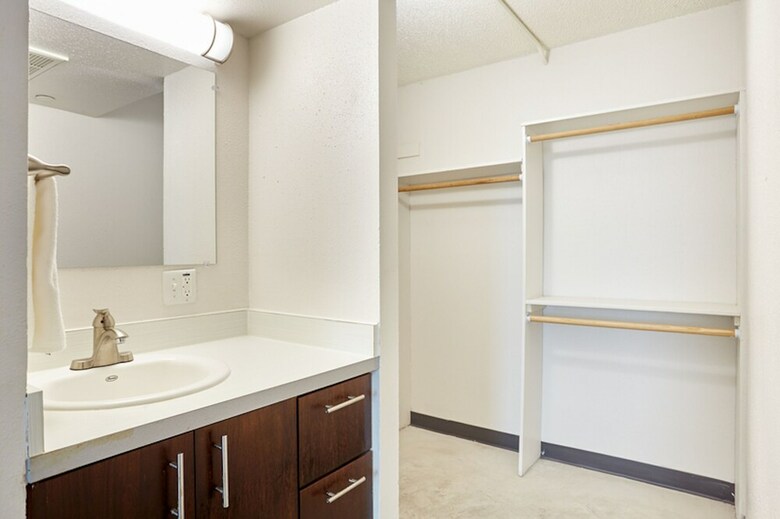 Apartamentos Sonder - Dobie Center