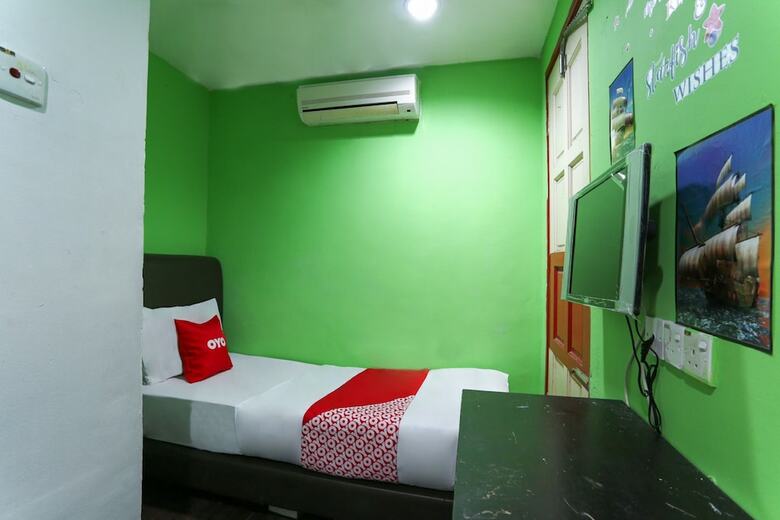 Oyo 89738 1st Inn Hotel Glenmarie