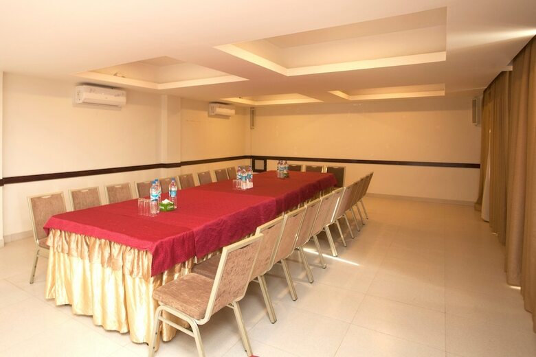 Capital O 686 Hotel Mala Inn
