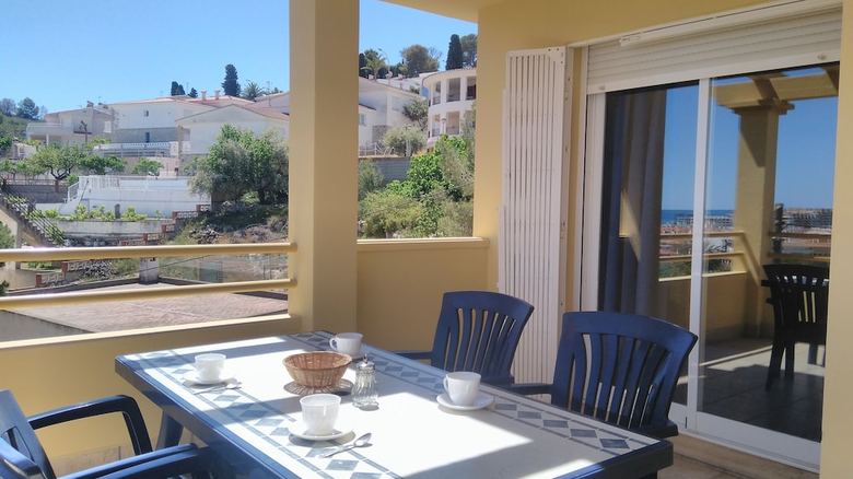 Apartamentos Ap Costas Mercuri