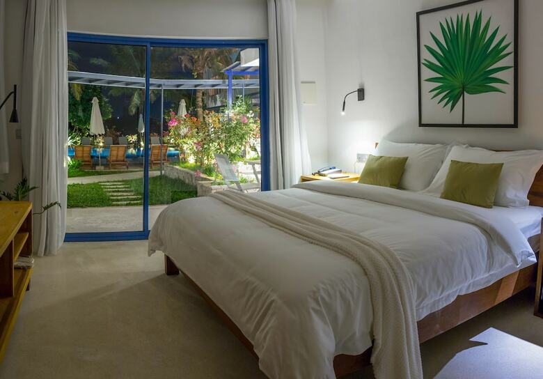 Hotel The B Resort