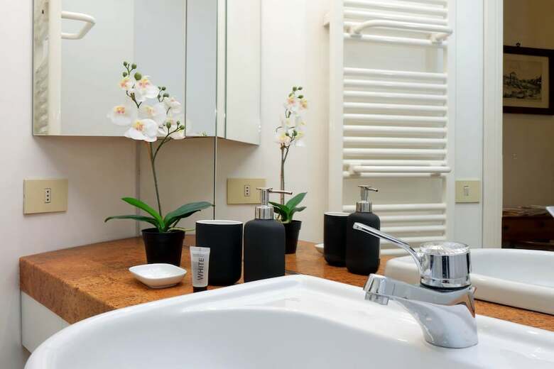 Three Bedrooms Spagna Apartment