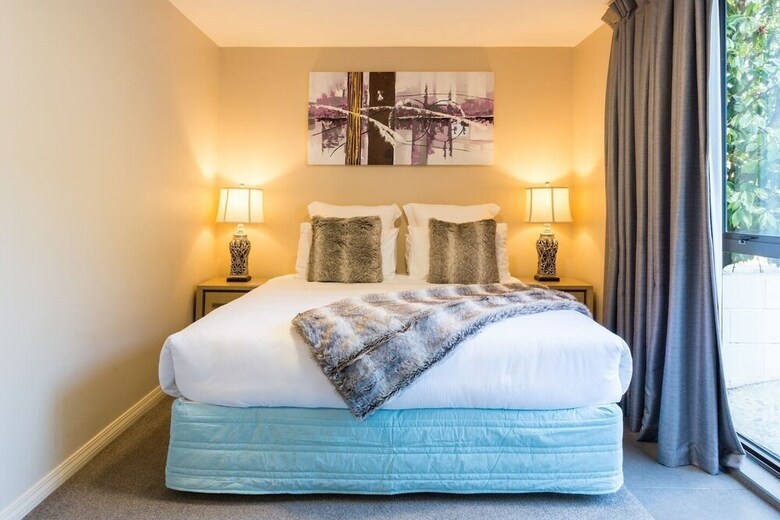 Large Distinctive And Spacious Family Home
