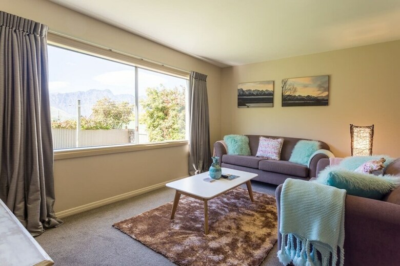 Large Distinctive And Spacious Family Home