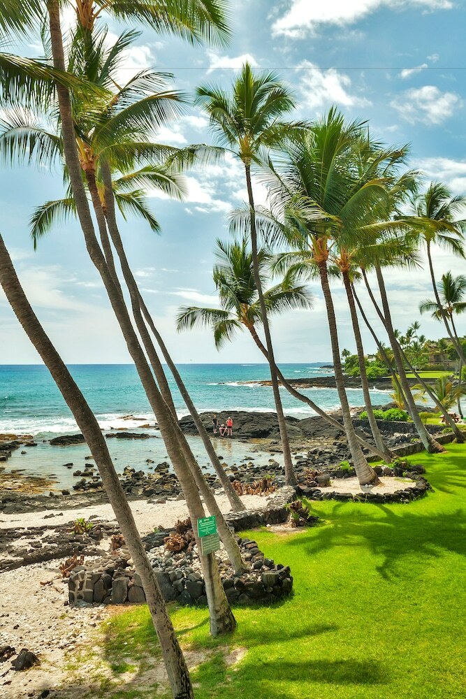Castle Kona Bali Kai , A Condominium Resort