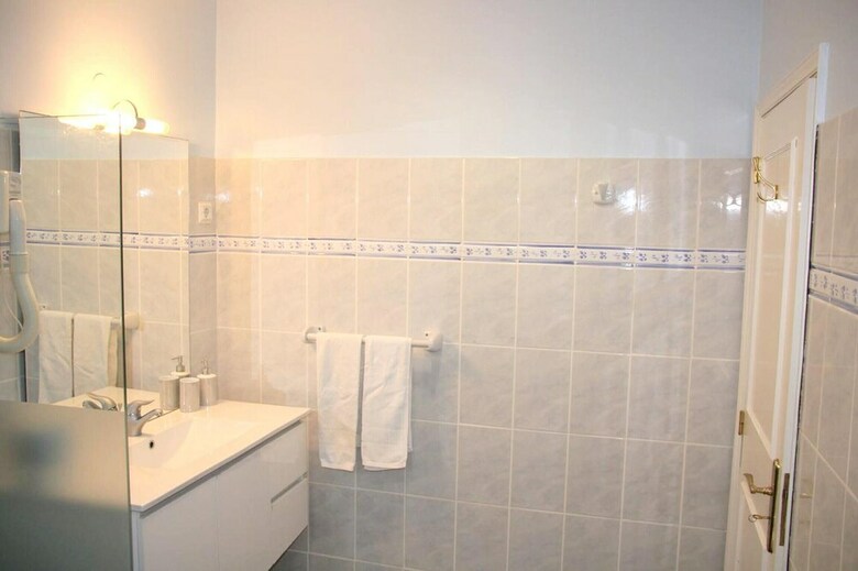 Bungalow With One Bedroom In S�o Martinho, Funchal, With Wonderful Sea View, Enclosed Garden And Wifi