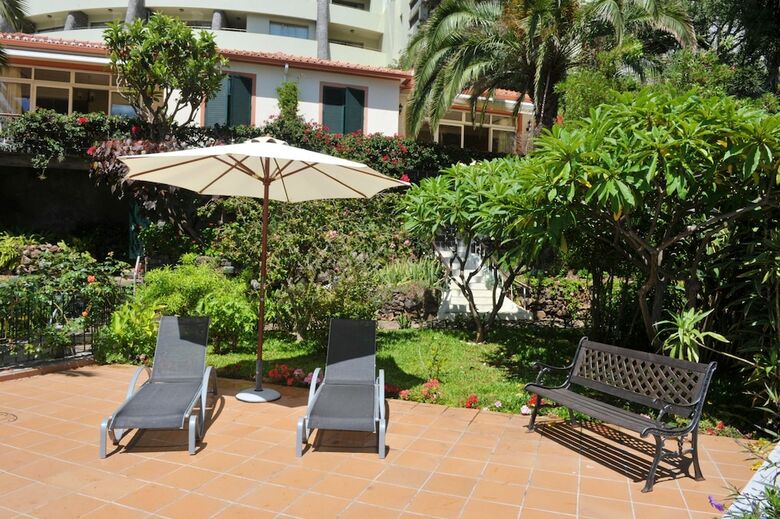 Bungalow With One Bedroom In S�o Martinho, Funchal, With Wonderful Sea View, Enclosed Garden And Wifi
