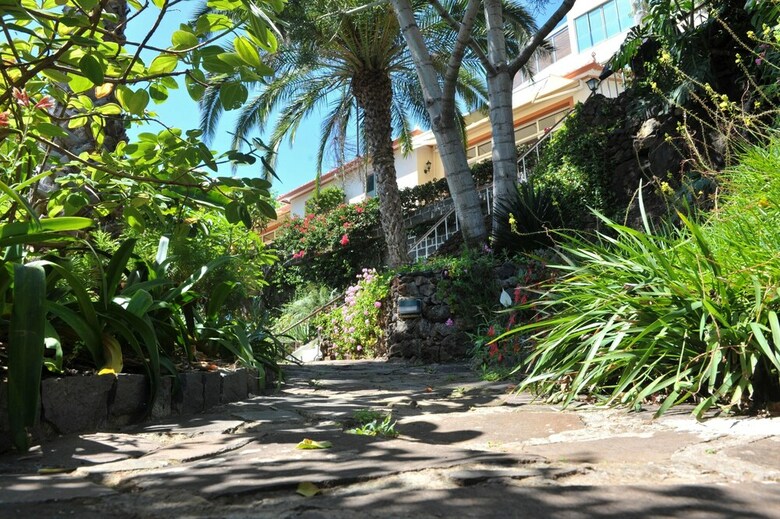Bungalow With One Bedroom In S�o Martinho, Funchal, With Wonderful Sea View, Enclosed Garden And Wifi