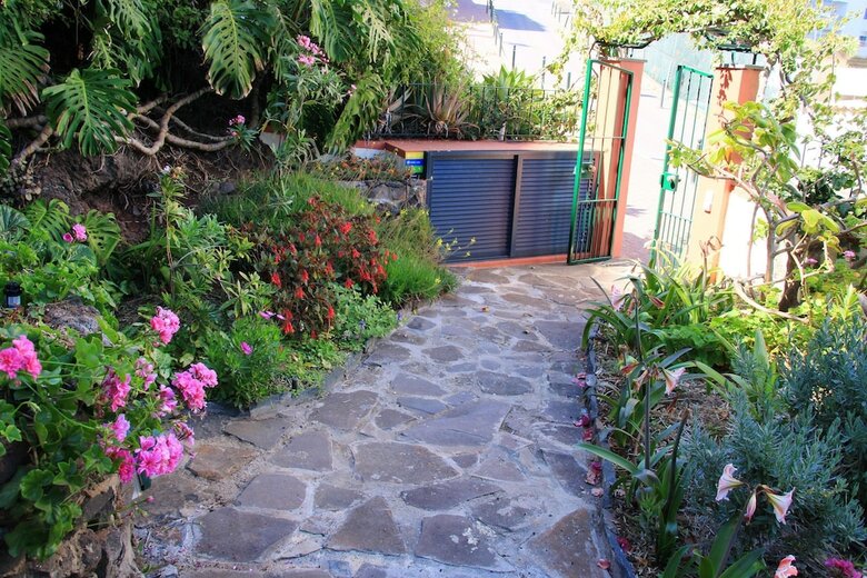 Bungalow With One Bedroom In S�o Martinho, Funchal, With Wonderful Sea View, Enclosed Garden And Wifi