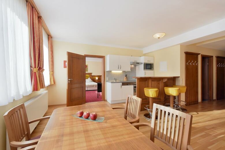 Cella Central Historic Boutique Hotel