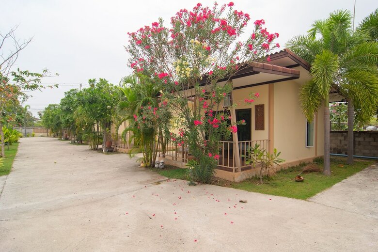 Hotel Oyo Nawang Resort
