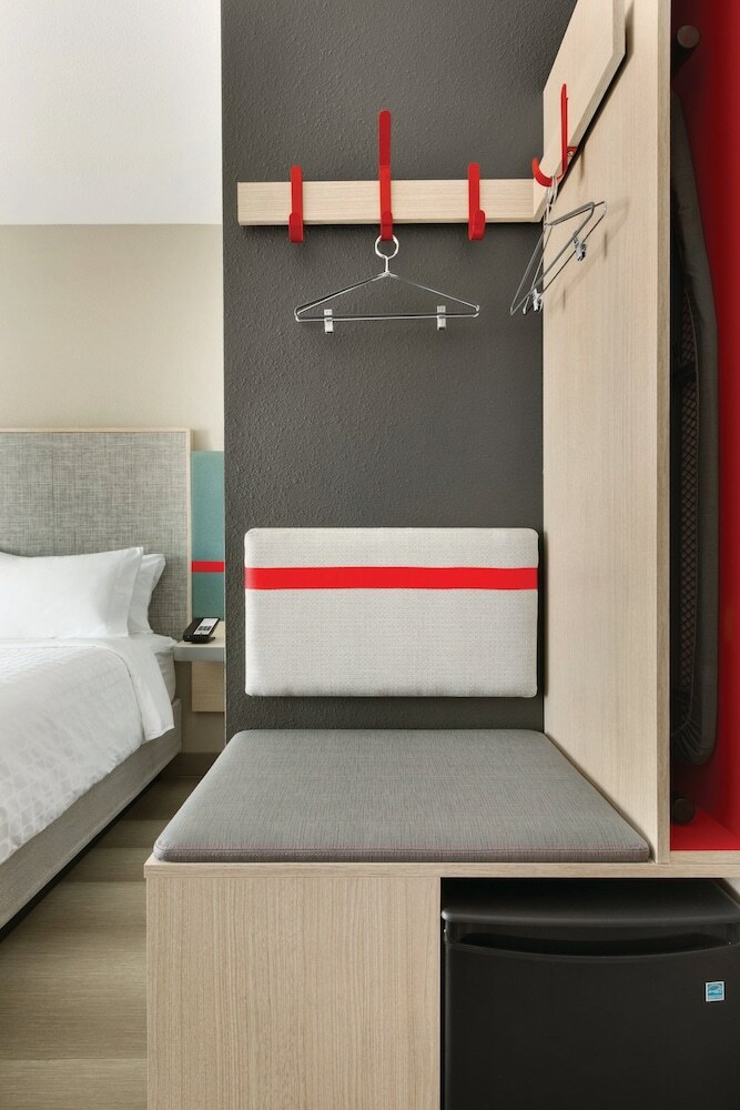 Avid Hotel Midland