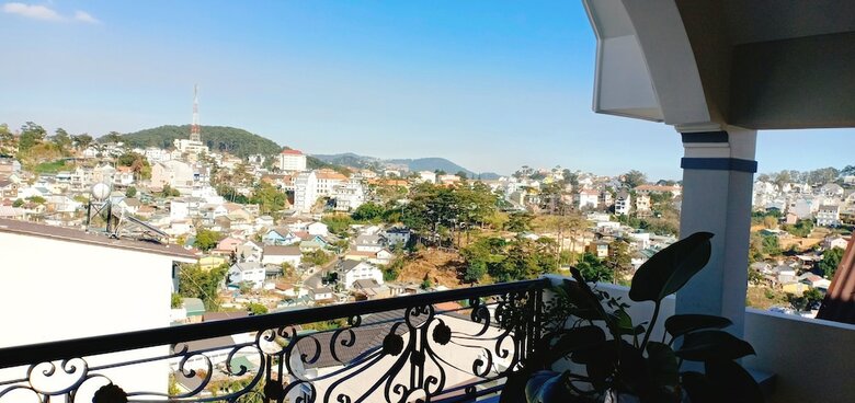 Hotel Bong Bi Homestay