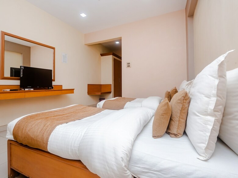 Tuliipstays - Hotel Ashok Bhiwandi