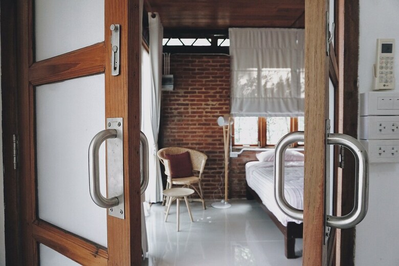 Hotel Tha Ma-o Bouteak Homestay