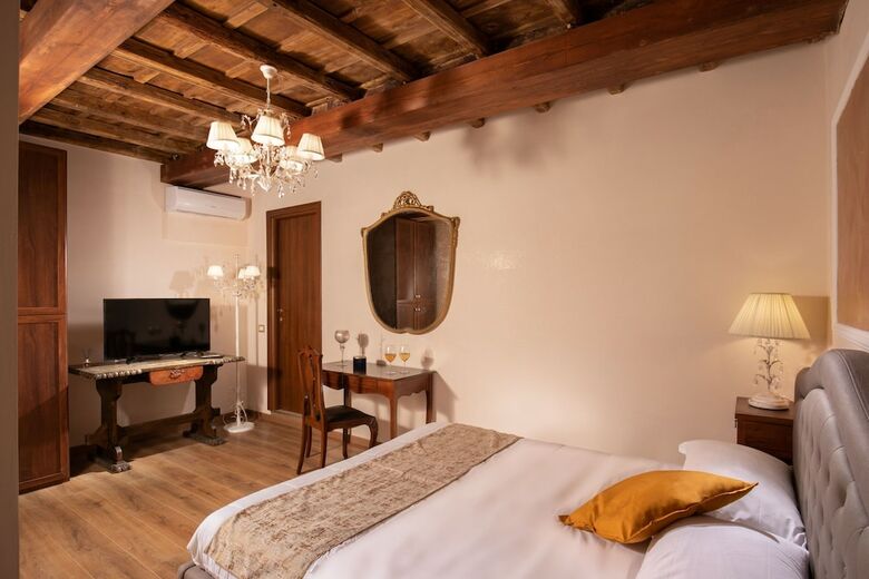 Hotel Cf Laurina