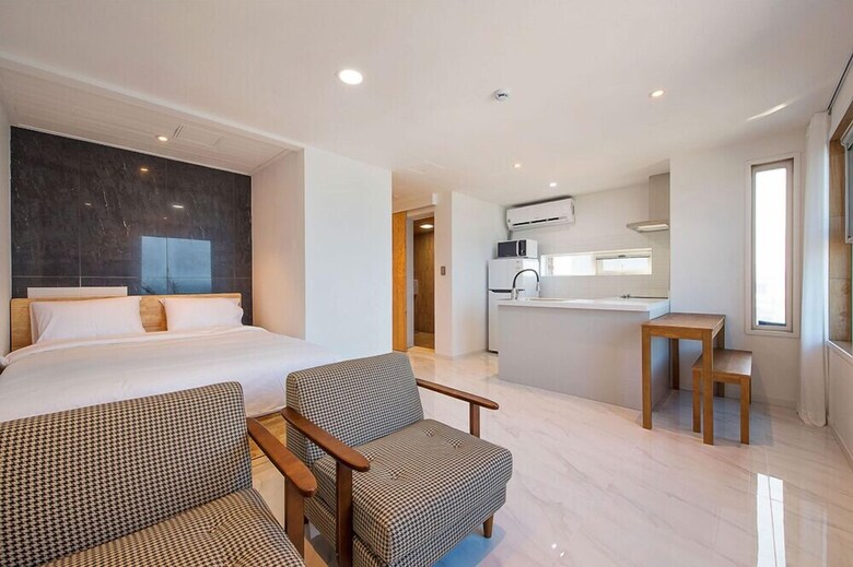 Pension Moreb