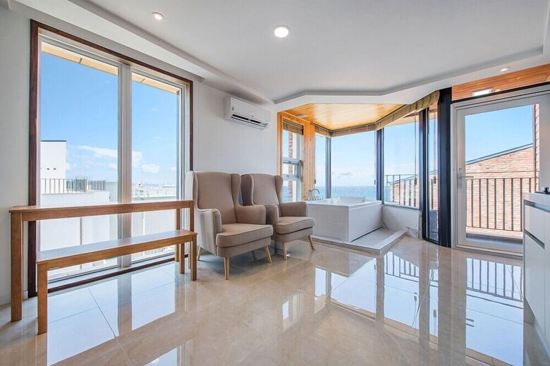 Pension Moreb