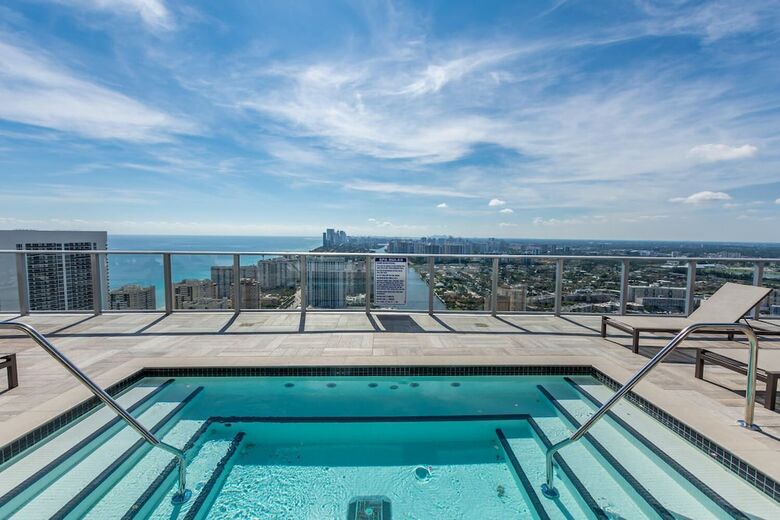 Apartamentos Hollywood Beach Hhouse Rentals
