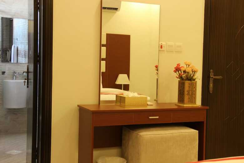 Acacia Hotel