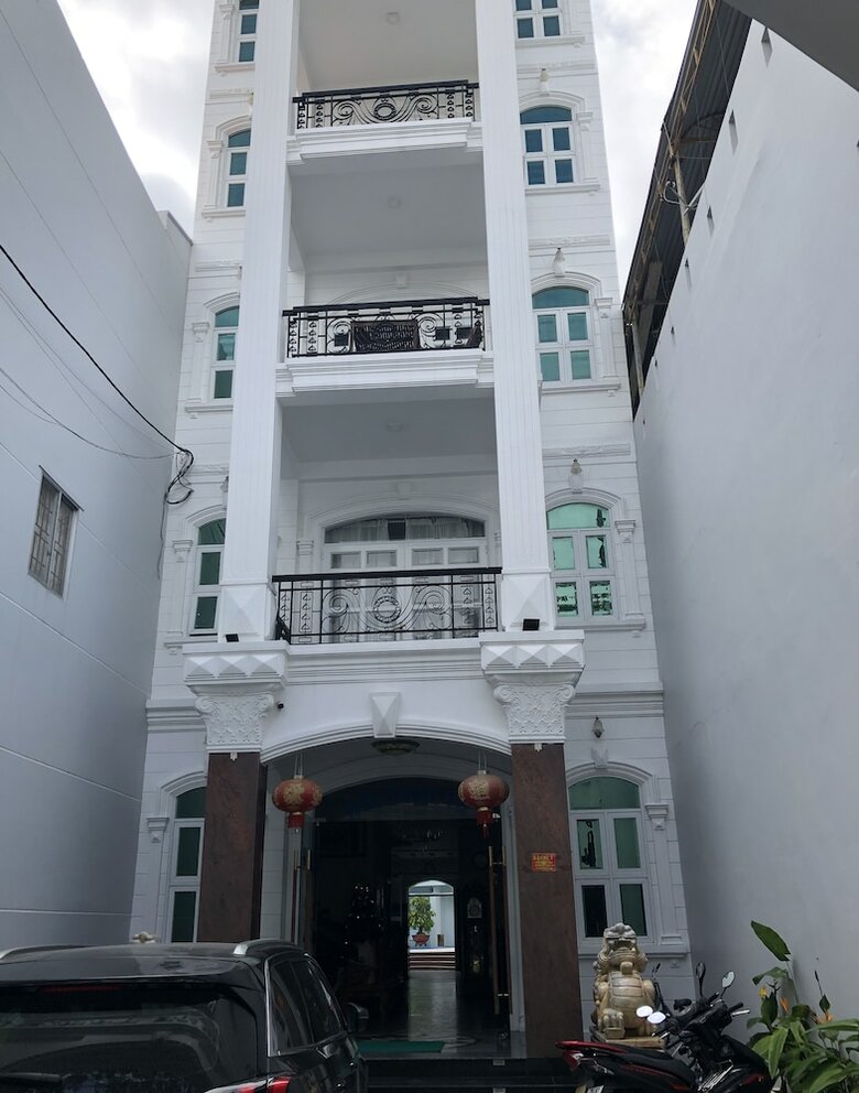 Oyo 696 Cam Ranh Hotel 1