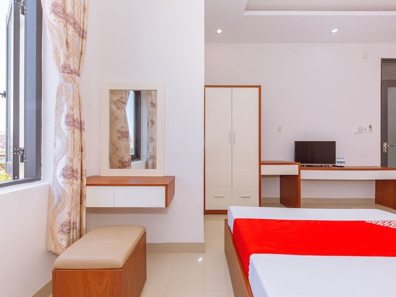 Oyo 727 Hoang Giang Hotel