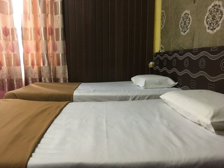 Hotel Oyo 89653 Anisaa Inn