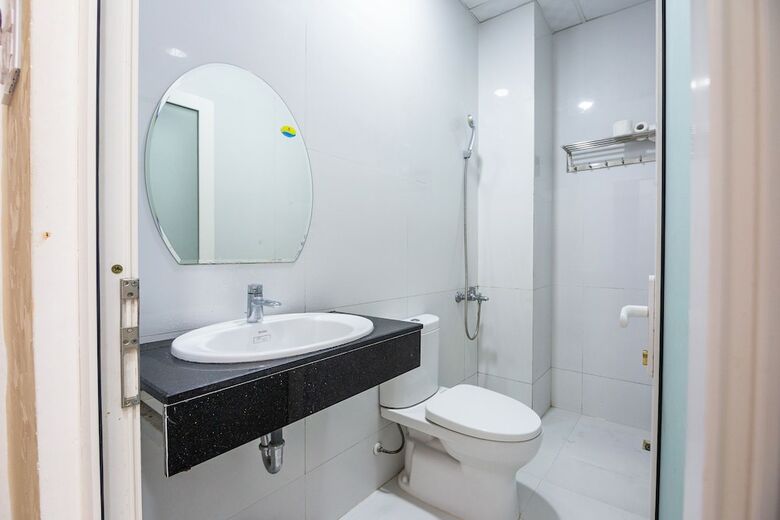 Oyo 706 Thao Tram Luxury Hotel