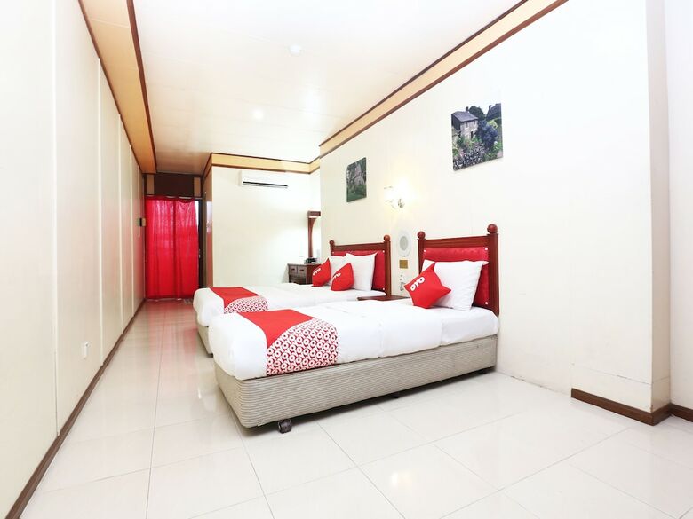 Oyo 89489 Al Ansar Hotel