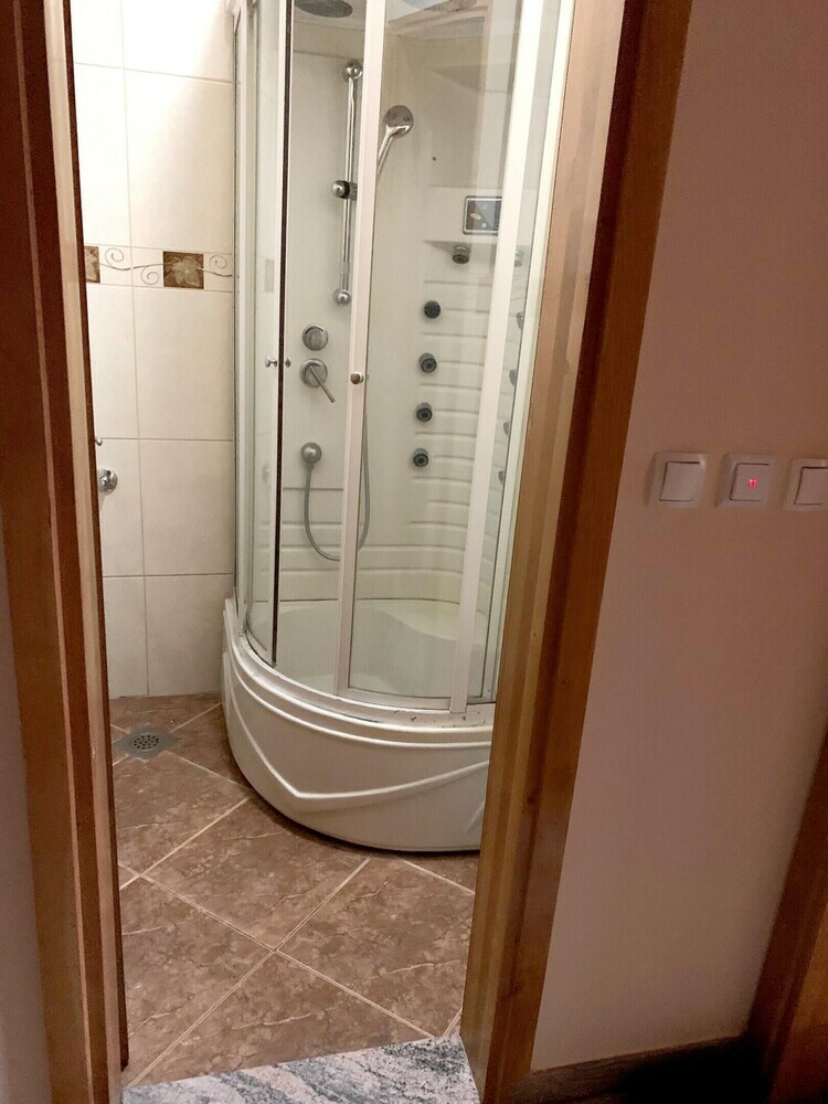 Apartment With 3 Bedrooms In Sarajevo, With Wifi - 7 Km From The Slopes