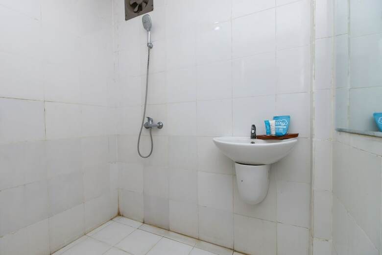 Hotel Airy Jimbaran Celagi Basur 1 Bali