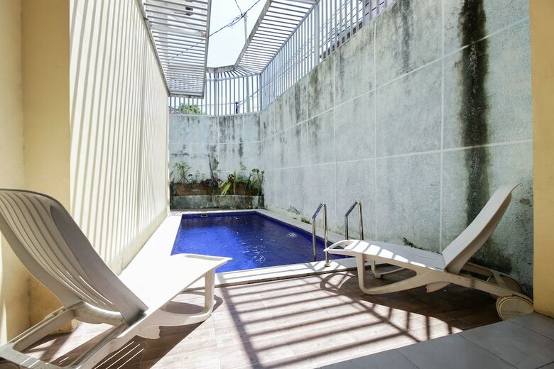 Hotel Airy Jimbaran Celagi Basur 1 Bali