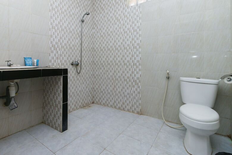 Hotel Airy Jimbaran Celagi Basur 1 Bali