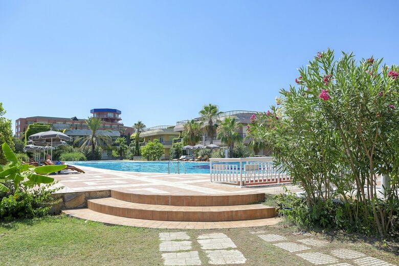 Hotel Simena Holiday Village