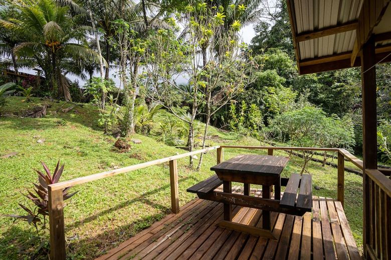 Posada T.r.e.e.s Research Center And Eco Lodge