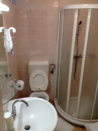 Hostal Tourist Rooms Sajovic