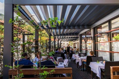 Hotel Hvala - Restaurant Topli Val