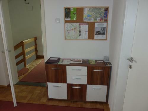 Hostal Guesthouse Mira G.