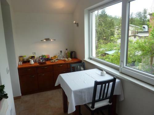Hostal Guesthouse Mira G.