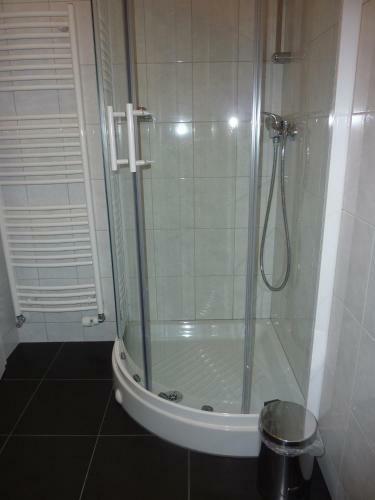Hostal Guesthouse Mira G.