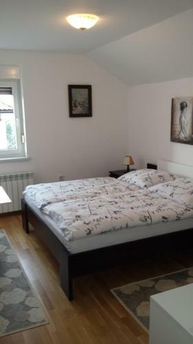Hostal Guesthouse Mira G.